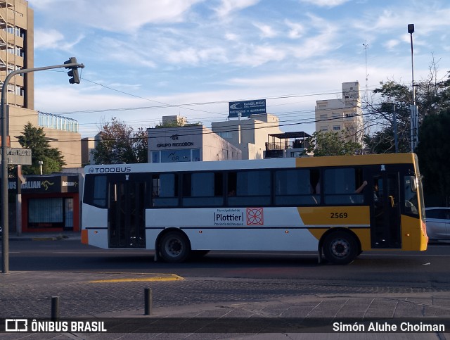 Nueva Vision 2569 na cidade de Neuquén, Confluencia, Neuquén, Argentina, por Simón Aluhe Choiman. Número da foto: #12999425.