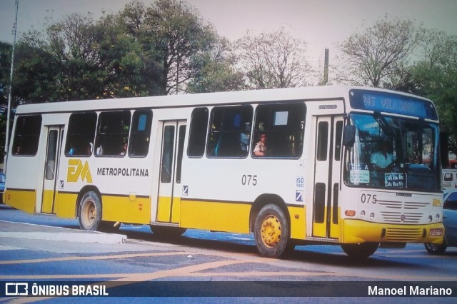 Empresa Metropolitana 075 na cidade de Recife, Pernambuco, Brasil, por Manoel Mariano. Número da foto: #12996847.