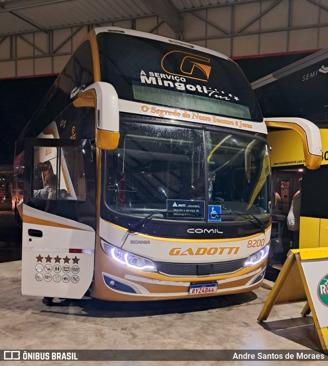 Auto Viação Gadotti 8200 na cidade de Registro, São Paulo, Brasil, por Andre Santos de Moraes. Número da foto: #12997331.
