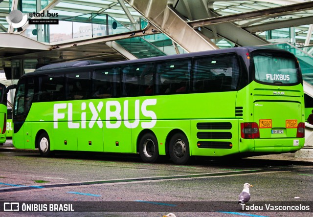 FlixBus 647 na cidade de Lisbon, Lisbon, Portugal, por Tadeu Vasconcelos. Número da foto: #13000397.