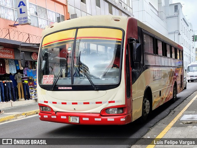 La 400 092 na cidade de San José, San José, Costa Rica, por Luis Felipe Vargas. Número da foto: #13002335.