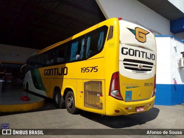 Empresa Gontijo de Transportes 19575 na cidade de Goiânia, Goiás, Brasil, por Afonso de Sousa. Número da foto: #13001358.
