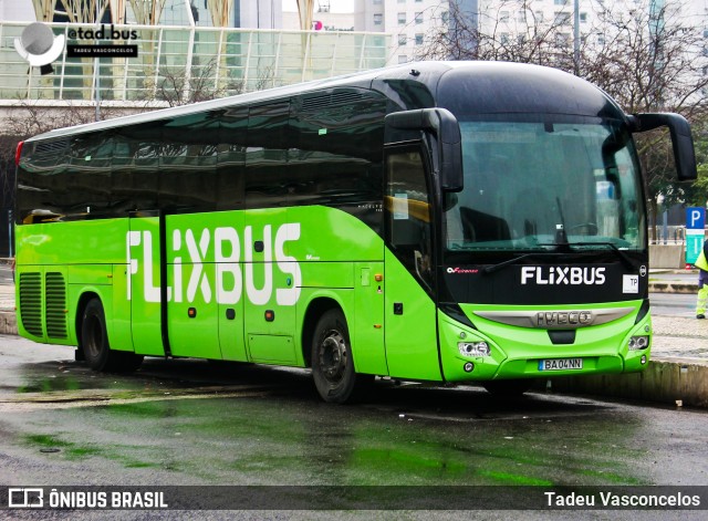 FlixBus 524 na cidade de Lisbon, Lisbon, Portugal, por Tadeu Vasconcelos. Número da foto: #13002862.