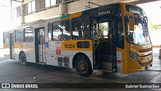 Plataforma Transportes 31214 na cidade de Salvador, Bahia, Brasil, por Gabriel Guimarães. Número da foto: #13001611.