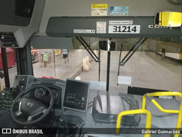Plataforma Transportes 31214 na cidade de Salvador, Bahia, Brasil, por Gabriel Guimarães. Número da foto: #13002039.
