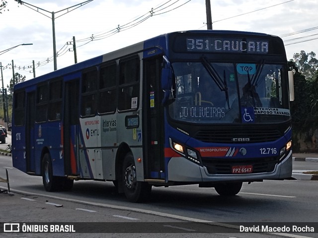 Auto Viação Bragança Metropolitana > Viação Raposo Tavares 12.716 na cidade de Cotia, São Paulo, Brasil, por David Macedo Rocha. Número da foto: #13000494.