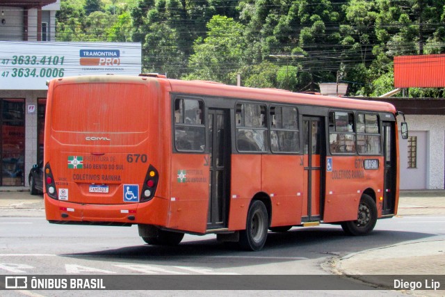 Coletivos Rainha 670 na cidade de São Bento do Sul, Santa Catarina, Brasil, por Diego Lip. Número da foto: #13002498.