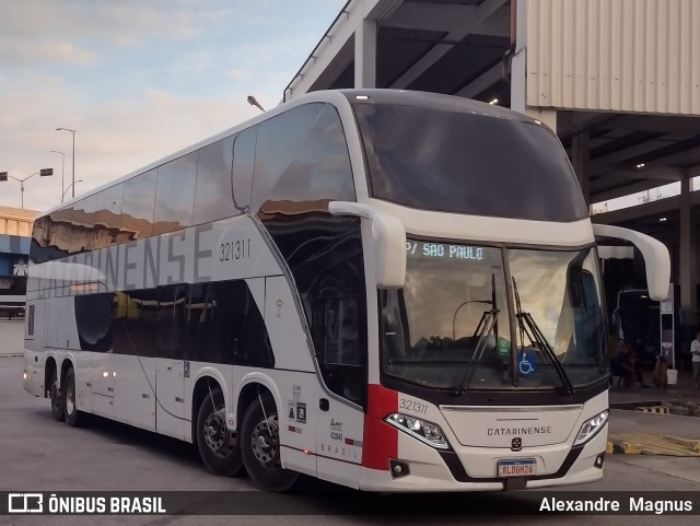 Auto Viação Catarinense 321311 na cidade de Rio de Janeiro, Rio de Janeiro, Brasil, por Alexandre  Magnus. Número da foto: #13002658.