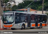 Viação Gato Preto 8 2756 na cidade de São Paulo, São Paulo, Brasil, por Iran Lima da Silva. Número da foto: #:id.