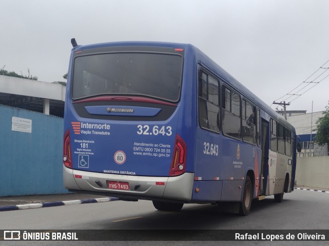 Viação Transdutra 32.643 na cidade de Guarulhos, São Paulo, Brasil, por Rafael Lopes de Oliveira. Número da foto: #12929970.