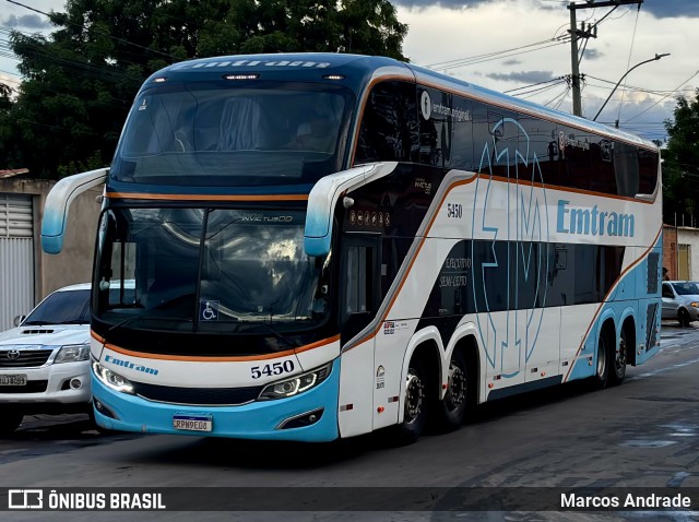 Emtram 5450 na cidade de Ibotirama, Bahia, Brasil, por Marcos Andrade. Número da foto: #12930461.