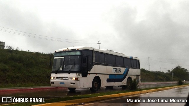 Los Ferreira 829 na cidade de Artigas, Uruguai, por Mauricio José Lima Monzón. Número da foto: #12931220.