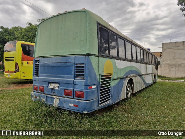 Ônibus Particulares 8501 na cidade de Riacho Fundo II, Distrito Federal, Brasil, por Otto Danger. Número da foto: #12931550.