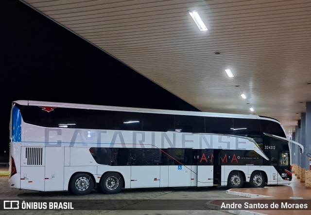 Auto Viação Catarinense 324312 na cidade de Santa Cruz do Rio Pardo, São Paulo, Brasil, por Andre Santos de Moraes. Número da foto: #12931669.