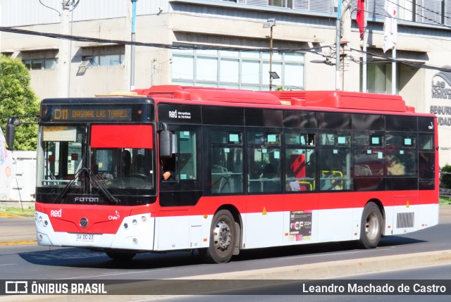 STU Santiago Transporte Urbano SVDC23 na cidade de Las Condes, Santiago, Metropolitana de Santiago, Chile, por Leandro Machado de Castro. Número da foto: #12930940.
