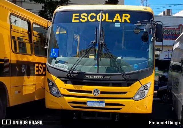 Escolares 2656 na cidade de Apucarana, Paraná, Brasil, por Emanoel Diego.. Número da foto: #13004820.