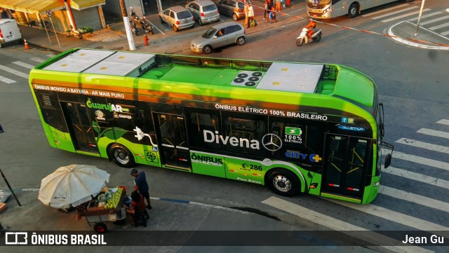 City Transporte Urbano Intermodal - Guarujá 286 na cidade de Guarujá, São Paulo, Brasil, por Jean Gu. Número da foto: #13004724.