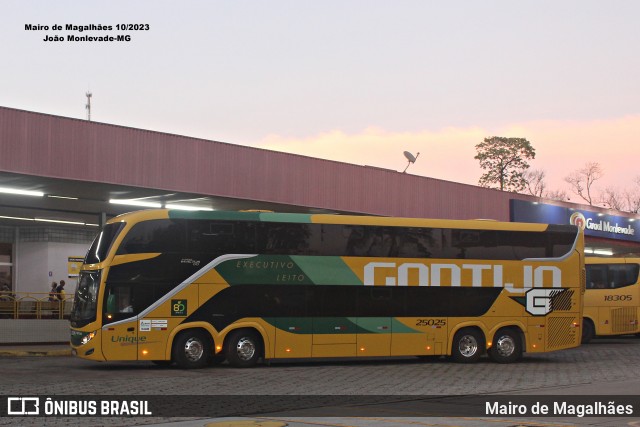 Empresa Gontijo de Transportes 25025 na cidade de João Monlevade, Minas Gerais, Brasil, por Mairo de Magalhães. Número da foto: #13003974.