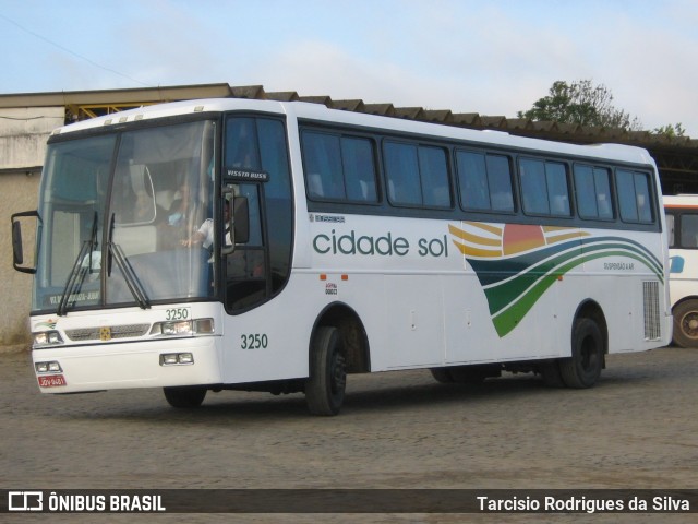 Viação Cidade Sol 3250 na cidade de Vitória da Conquista, Bahia, Brasil, por Tarcisio Rodrigues da Silva. Número da foto: #13003881.