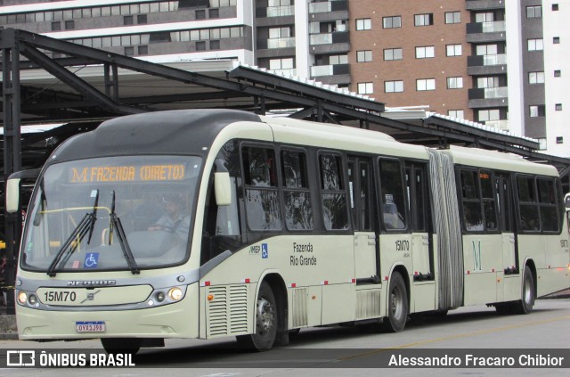 Leblon Transporte de Passageiros 15M70 na cidade de Curitiba, Paraná, Brasil, por Alessandro Fracaro Chibior. Número da foto: #13003869.