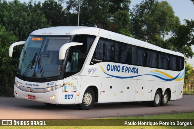 Viação Ouro e Prata 607 na cidade de Curitiba, Paraná, Brasil, por Paulo Henrique Pereira Borges. Número da foto: #12933014.