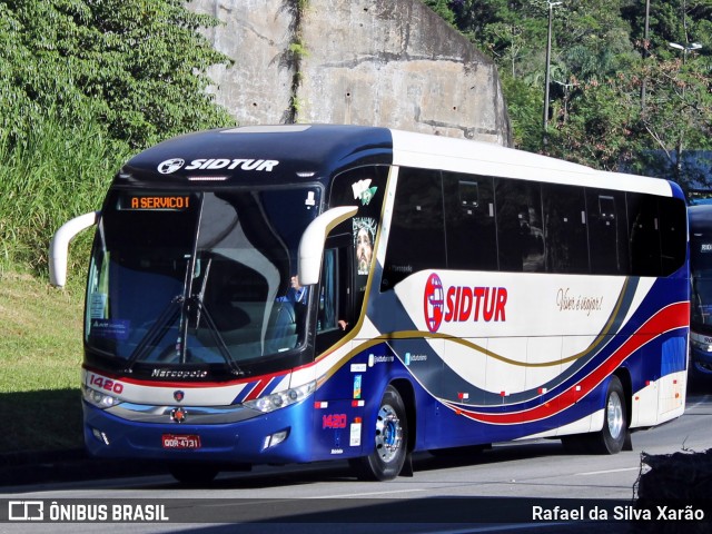 Sidtur 1420 na cidade de Petrópolis, Rio de Janeiro, Brasil, por Rafael da Silva Xarão. Número da foto: #12932953.