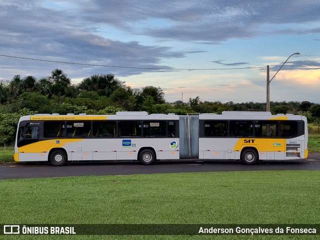 Viação Sorriso de Minas 56403 na cidade de Uberlândia, Minas Gerais, Brasil, por Anderson Gonçalves da Fonseca. Número da foto: #12936407.