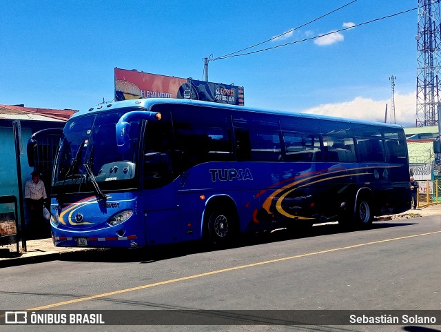 TUPSA 56 na cidade de San Pedro, Poás, Alajuela, Costa Rica, por Sebastián Solano. Número da foto: #12935960.