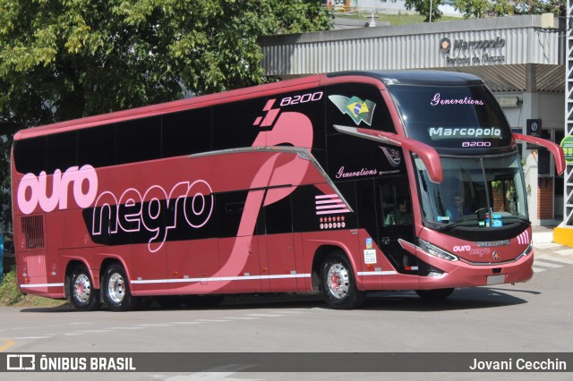Ouro Negro Transportes e Turismo 8200 na cidade de Caxias do Sul, Rio Grande do Sul, Brasil, por Jovani Cecchin. Número da foto: #12939967.