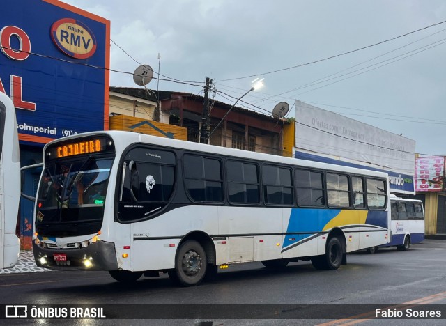 Ônibus Particulares 487 na cidade de Bragança, Pará, Brasil, por Fabio Soares. Número da foto: #12938638.