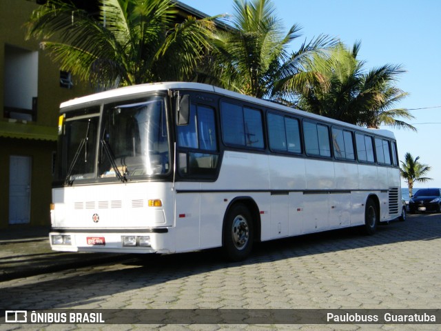 Ônibus Particulares 9614 na cidade de Guaratuba, Paraná, Brasil, por Paulobuss  Guaratuba. Número da foto: #12941287.