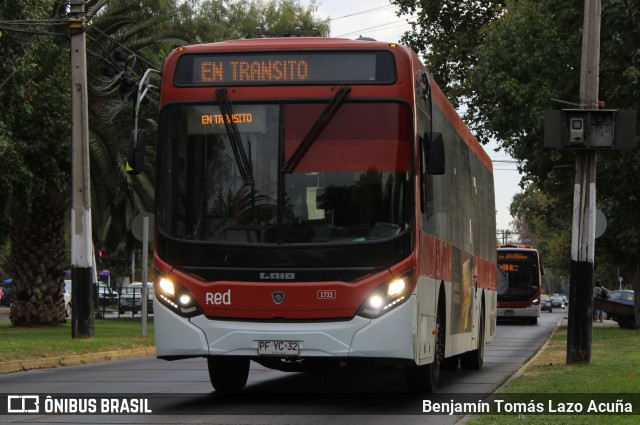 Redbus Urbano 1733 na cidade de Estación Central, Santiago, Metropolitana de Santiago, Chile, por Benjamín Tomás Lazo Acuña. Número da foto: #12941872.