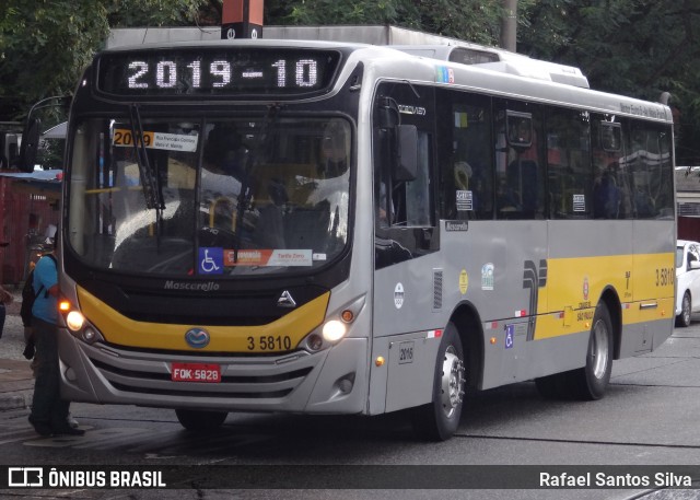 Upbus Qualidade em Transportes 3 5810 na cidade de São Paulo, São Paulo, Brasil, por Rafael Santos Silva. Número da foto: #12941982.