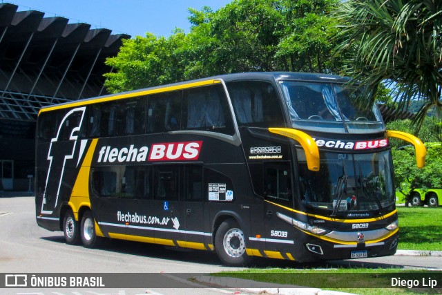 Flecha Bus 58033 na cidade de Florianópolis, Santa Catarina, Brasil, por Diego Lip. Número da foto: #12941859.