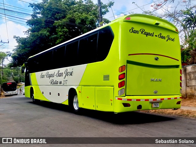 Transportes Zúñiga S.A. 00 na cidade de Guácima, Alajuela, Alajuela, Costa Rica, por Sebastián Solano. Número da foto: #12942043.