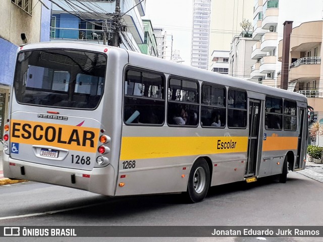 Expresso Presidente Getúlio 1268 na cidade de Itapema, Santa Catarina, Brasil, por Jonatan Eduardo Jurk Ramos. Número da foto: #12942056.