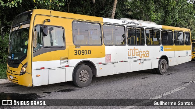 Plataforma Transportes 30910 na cidade de Salvador, Bahia, Brasil, por Guilherme Santos. Número da foto: #12945037.