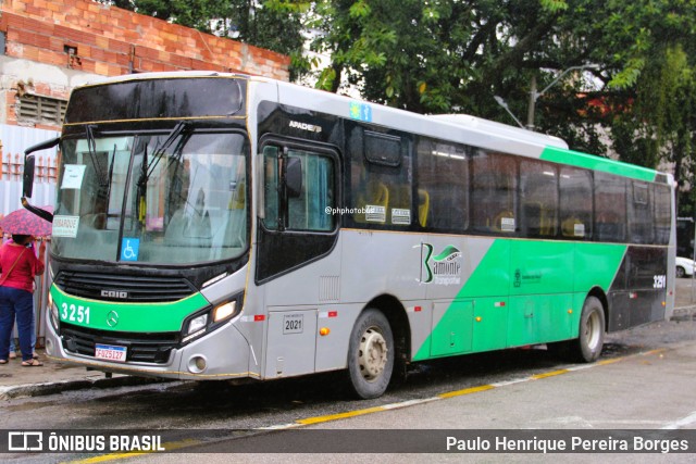 Bamonte Transportes 3 251 na cidade de Barra do Piraí, Rio de Janeiro, Brasil, por Paulo Henrique Pereira Borges. Número da foto: #12943529.