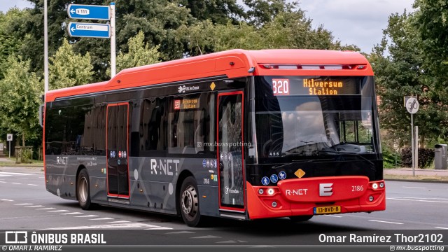Transdev 2186 na cidade de Amsterdam, North Holland, Países Baixos, por Omar Ramírez Thor2102. Número da foto: #12943056.