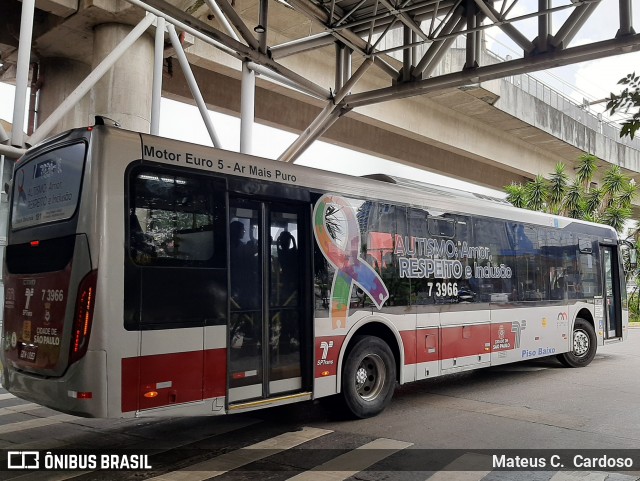 Viação Metrópole Paulista - Zona Sul 7 3966 na cidade de São Paulo, São Paulo, Brasil, por Mateus C.  Cardoso. Número da foto: #12944362.