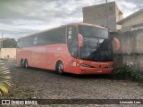 Van Tur 390 na cidade de Pará de Minas, Minas Gerais, Brasil, por Leonardo Lara. Número da foto: #12942751.