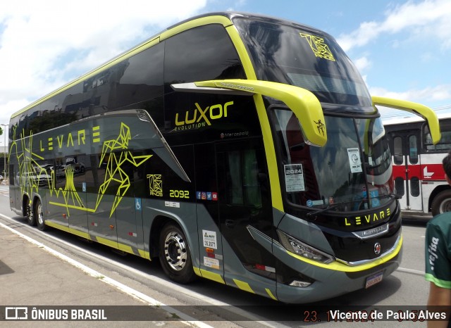 Levare Transportes 2092 na cidade de Barueri, São Paulo, Brasil, por Vicente de Paulo Alves. Número da foto: #12947351.