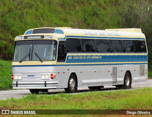 Associação de Preservação de Ônibus Clássicos 7500 na cidade de Juiz de Fora, Minas Gerais, Brasil, por Diego Oliveira. Número da foto: #12946033.