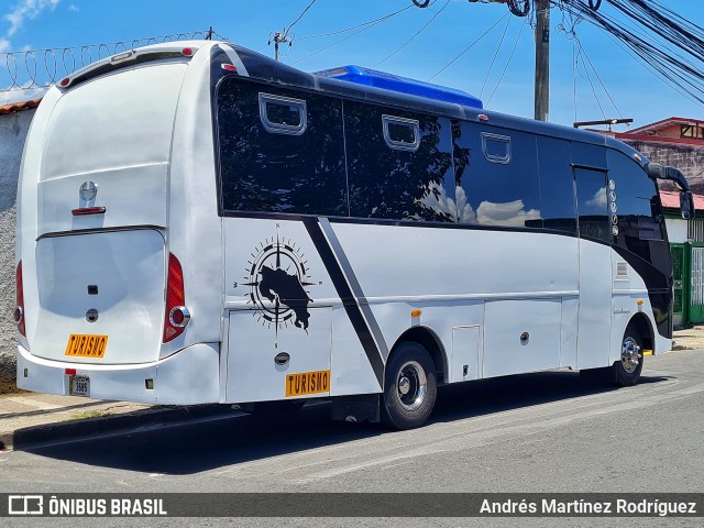 Transportes Skyline 00 na cidade de San Sebastián, San José, San José, Costa Rica, por Andrés Martínez Rodríguez. Número da foto: #12946890.