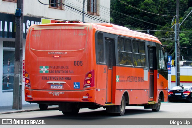 Coletivos Rainha 605 na cidade de São Bento do Sul, Santa Catarina, Brasil, por Diego Lip. Número da foto: #13007497.