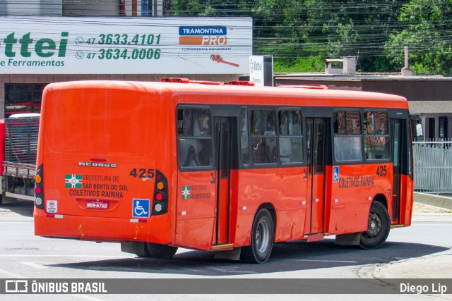 Coletivos Rainha 425 na cidade de São Bento do Sul, Santa Catarina, Brasil, por Diego Lip. Número da foto: #13006707.