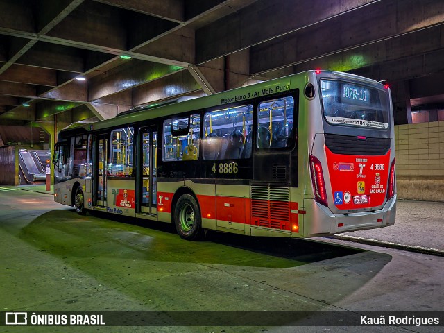 Express Transportes Urbanos Ltda 4 8886 na cidade de São Paulo, São Paulo, Brasil, por Kauã Rodrigues. Número da foto: #13008220.