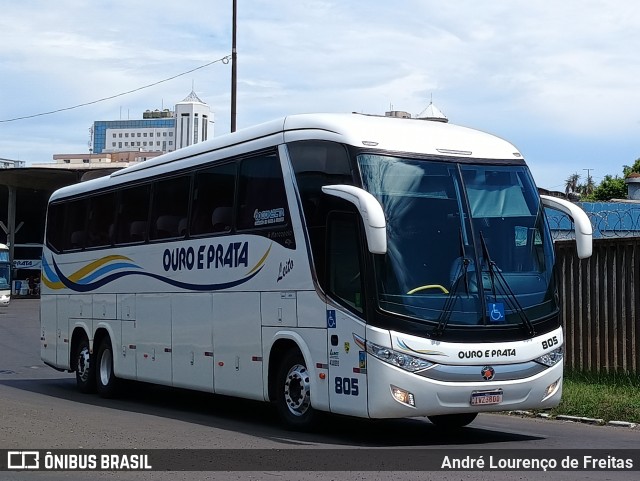 Viação Ouro e Prata 805 na cidade de Porto Alegre, Rio Grande do Sul, Brasil, por André Lourenço de Freitas. Número da foto: #13007568.