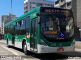 Sudeste Transportes Coletivos 3337 na cidade de Porto Alegre, Rio Grande do Sul, Brasil, por Vitor Aguilera. Número da foto: #:id.