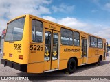 Ônibus Particulares 5226 na cidade de Curitiba, Paraná, Brasil, por Gabriel Serafim. Número da foto: #13006451.